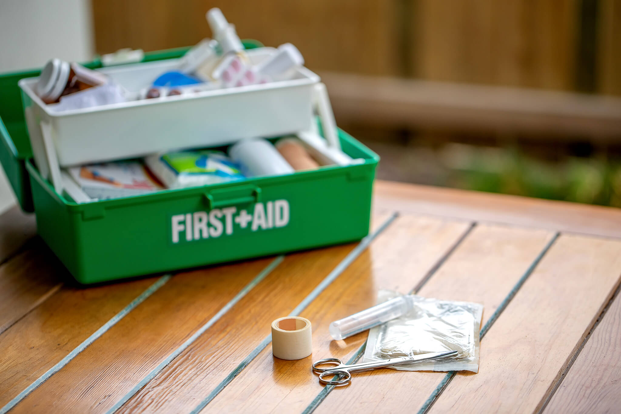 Ein First-Aid-Kit - als Symbol für Erste Hilfe bei Störungen mit dem Dörrautomaten