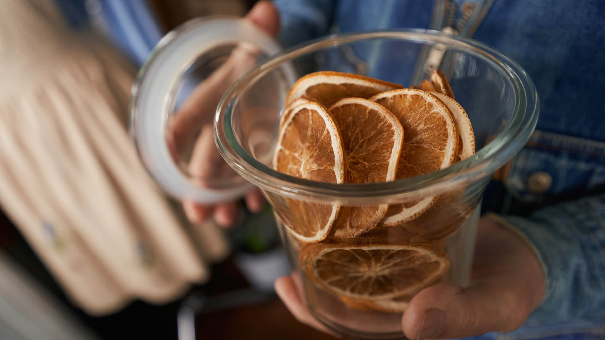 Gedörrte Orange im Glas